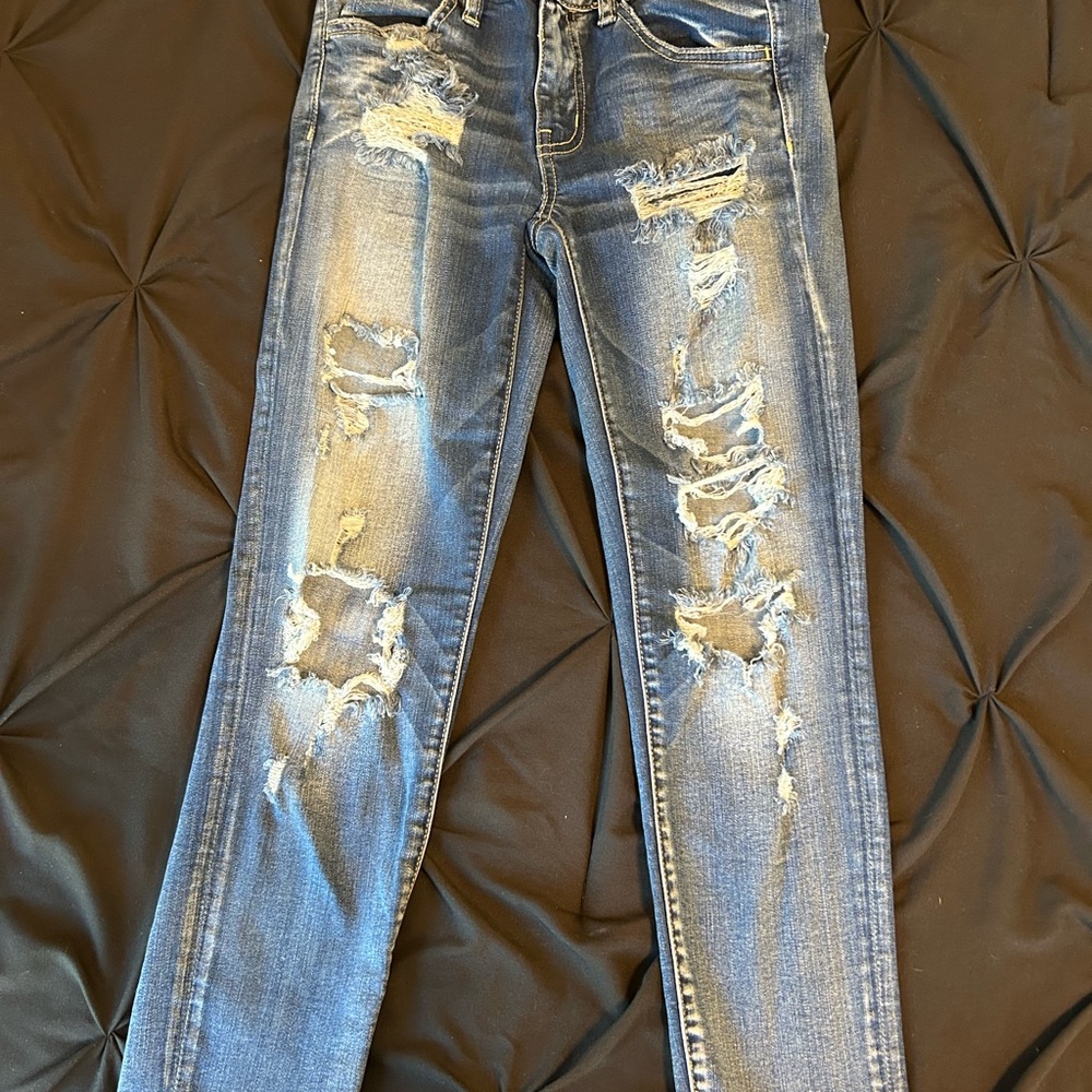 American Eagle Outfitters Distressed Blue Jeans